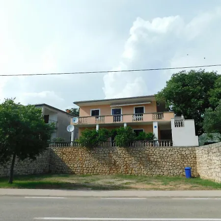Spomenka Apartman Seline