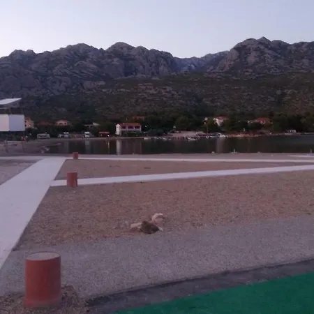 Spomenka Apartman Seline
