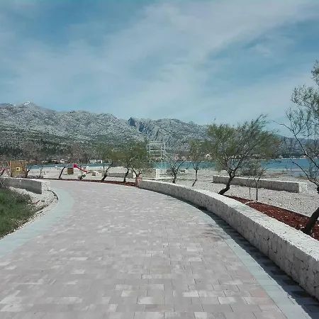 Spomenka Apartman *