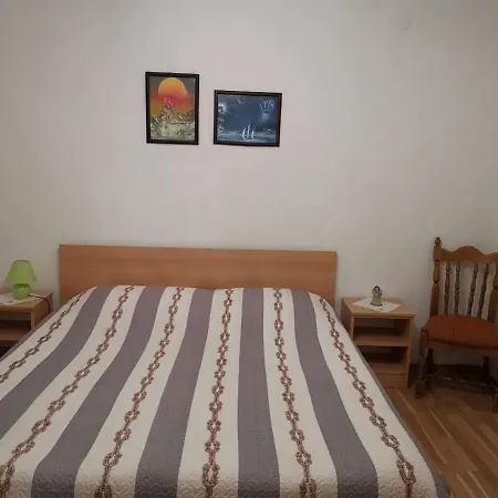 Spomenka *