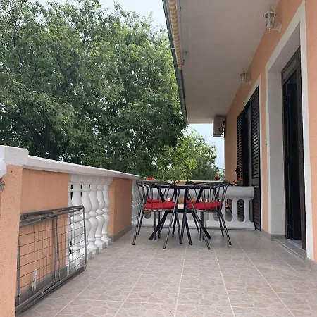 Spomenka Apartment *