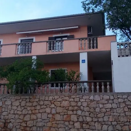 Spomenka