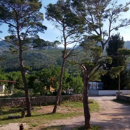 아파트 Spomenka 셀리네