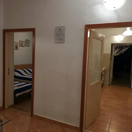 Spomenka *