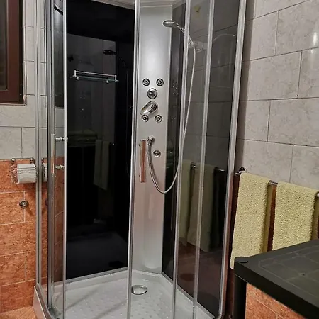 Spomenka Lejlighed Seline