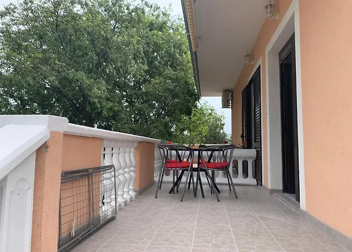 Spomenka Apartman *